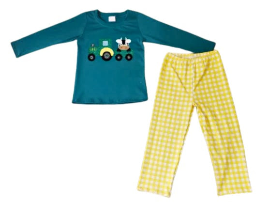 Tractor Pulling Cows Boys 2 Piece Set